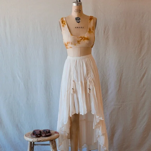 Spell Cream Maxi A-Line Skirt Asymmetrical High-Low - Picture 13 of 16